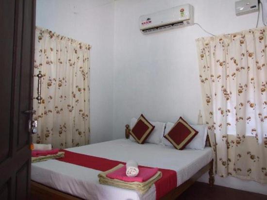 Leena Marari Beach House Alappuzha Eksteriør billede